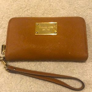 Michael Kors leather wallet wristlet